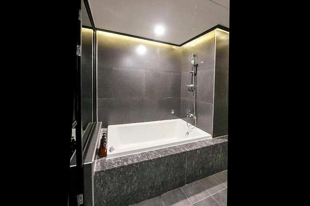 To Heaven Hotel Nampo 釜山 2*,