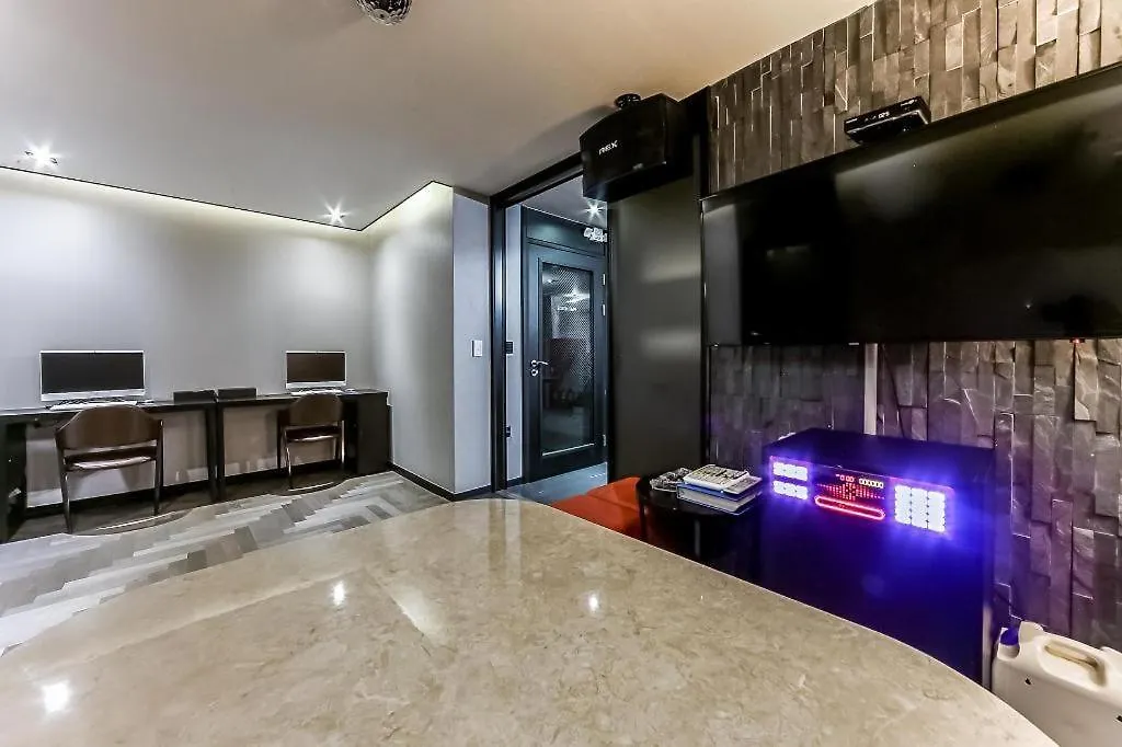 To Heaven Hotel Nampo 釜山 汽车旅馆