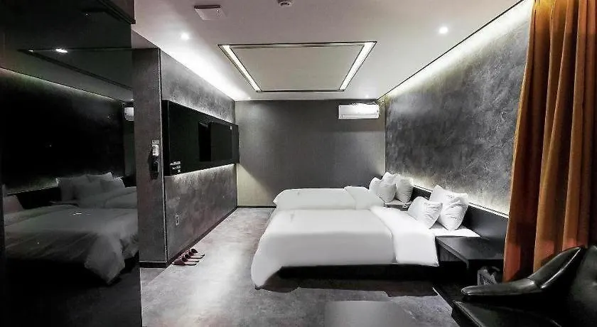 To Heaven Hotel Nampo 釜山 汽车旅馆