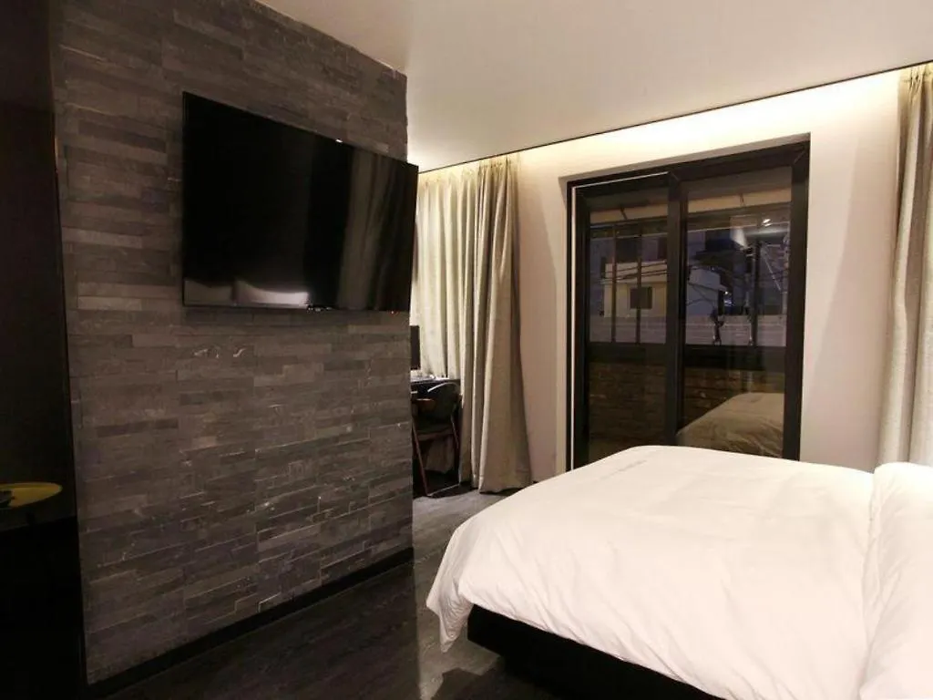 To Heaven Hotel Nampo Busan
