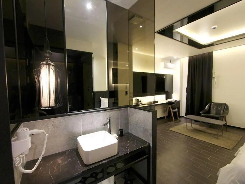 To Heaven Hotel Nampo Busan 2*,  Coreia do Sul