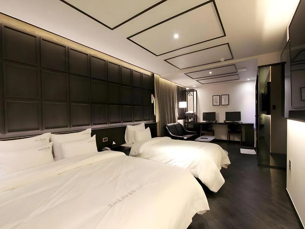 To Heaven Hotel Nampo Busan 2*,