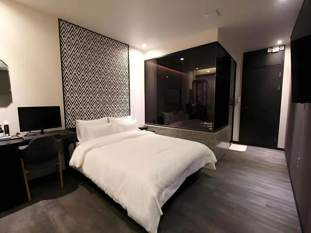 To Heaven Hotel Nampo Busan