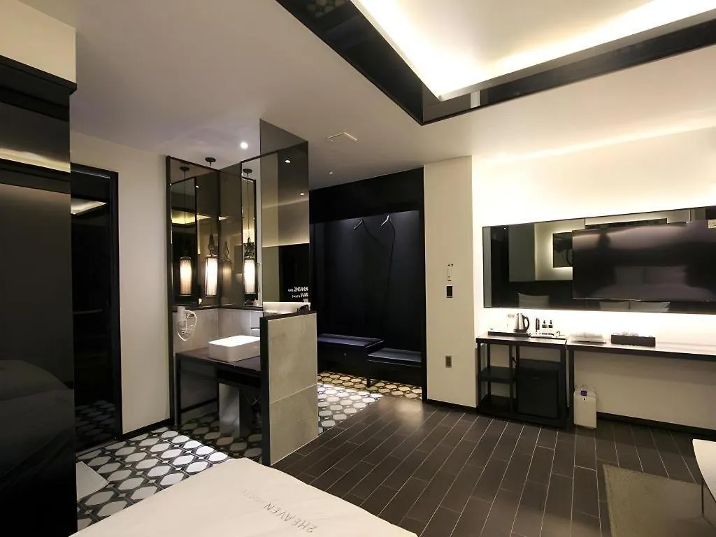 To Heaven Hotel Nampo Busan 2*,  Coreia do Sul