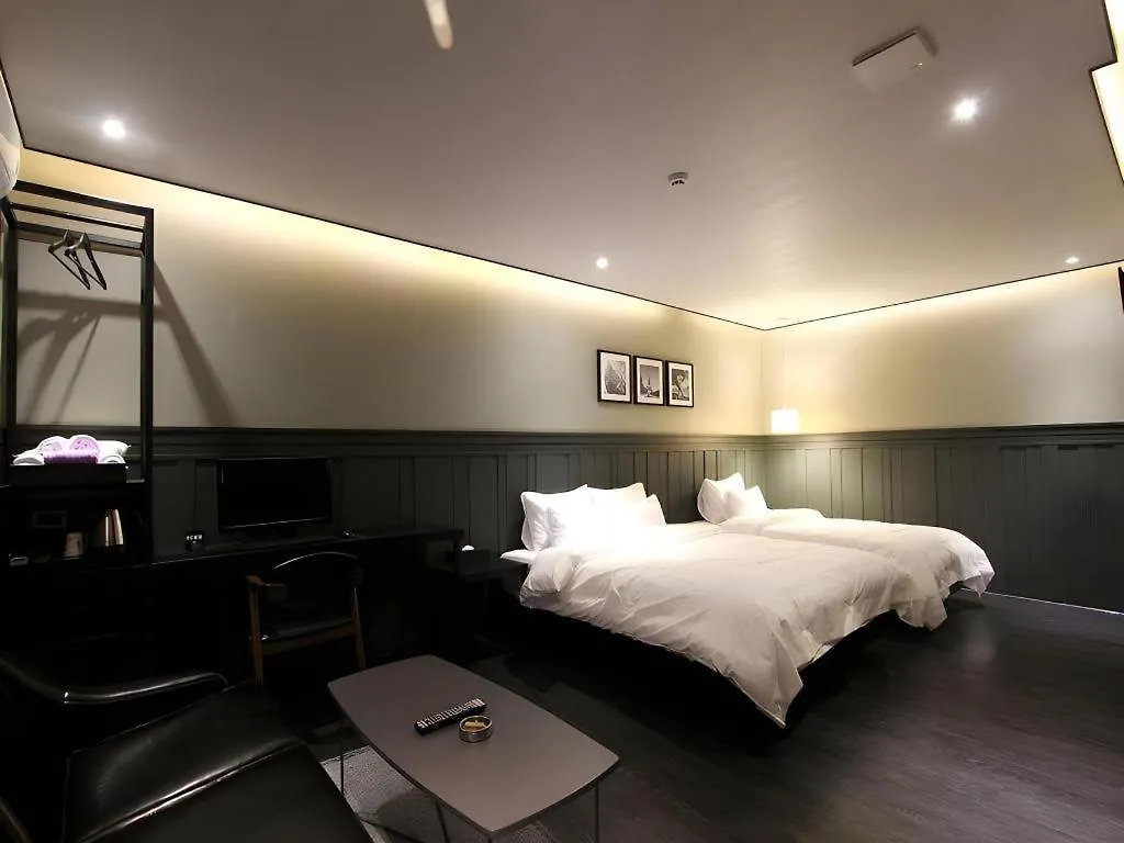 To Heaven Hotel Nampo Busan