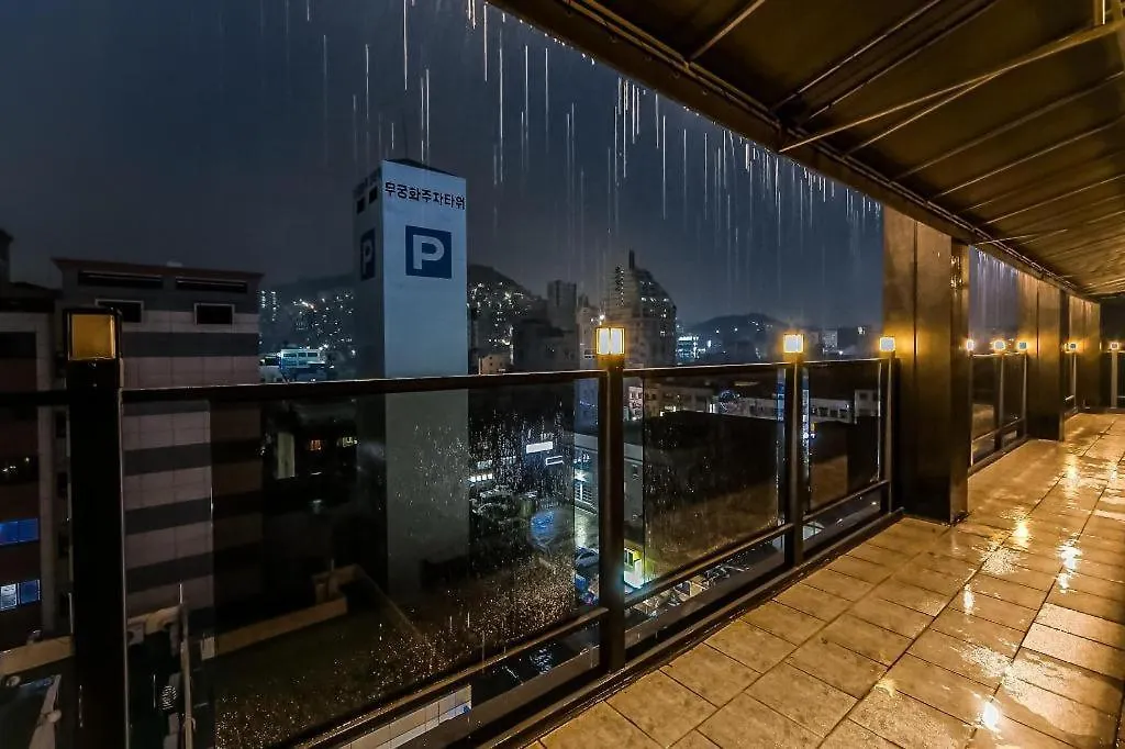 To Heaven Hotel Nampo 釜山広域市 2*,